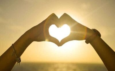 CÓMO MEDITAR EN EL AMOR
