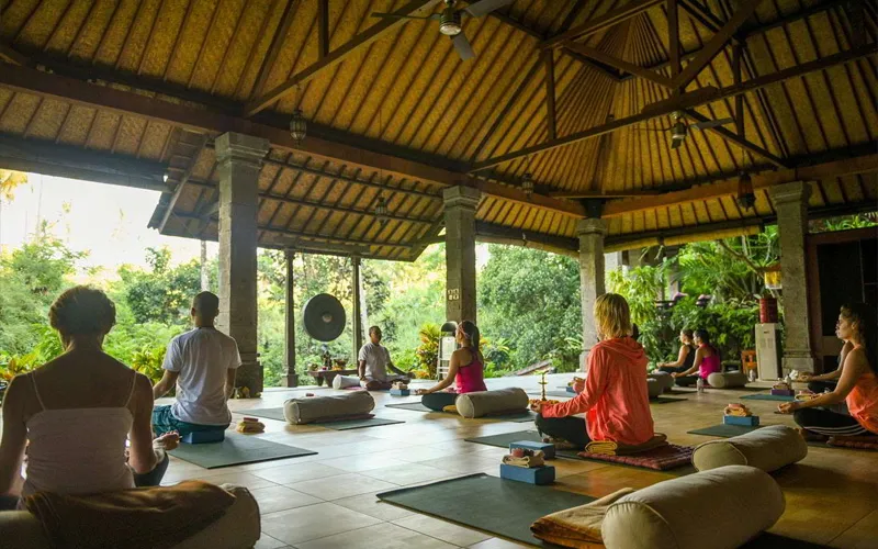 CÓMO ES UN RETIRO DE AYURVEDA