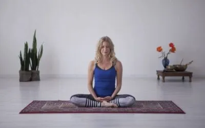 CONSEJOS PARA MEJORAR TU POSTURA DE MEDITACIÓN